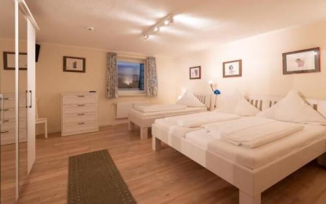 Kaept_n Nelson_ App_ 6