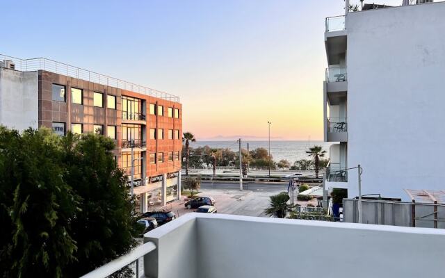 Hosting Moments Alimos Riviera Flat