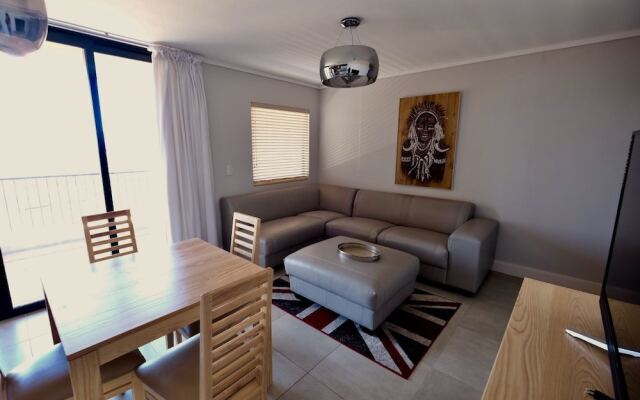 Blou Inn - Century City