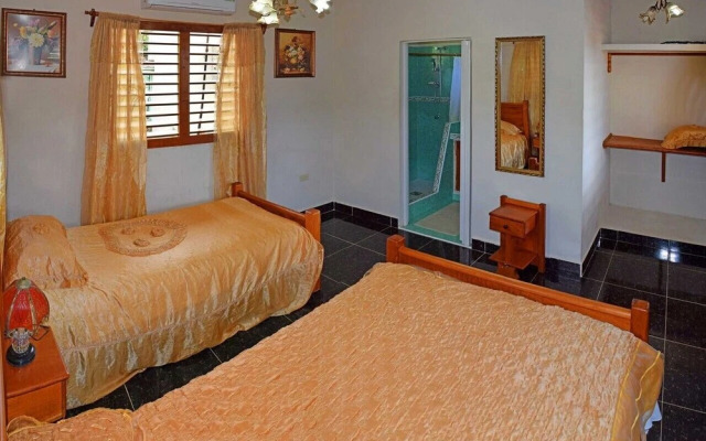 Hostal Eida y Lujan PLAYA LA BOCA