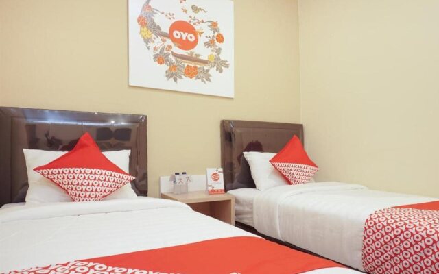 Super OYO 90033 DeHome Family