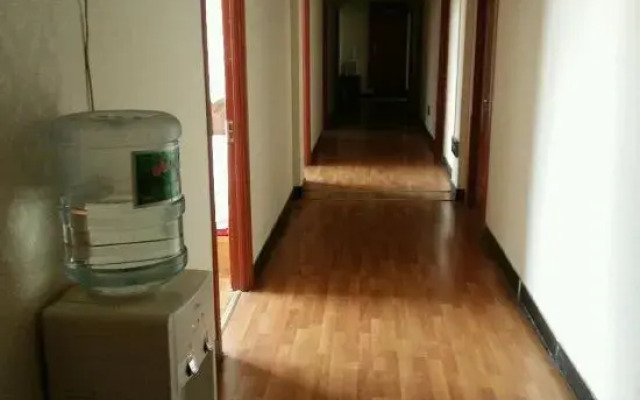 Linyi Donglai Hotel