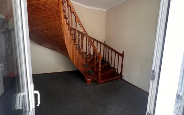 Trippoo Villa & Hostel