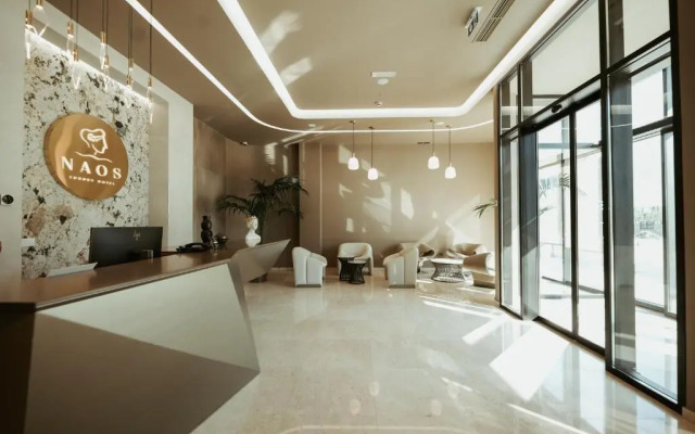 Naos Luxury Hotel