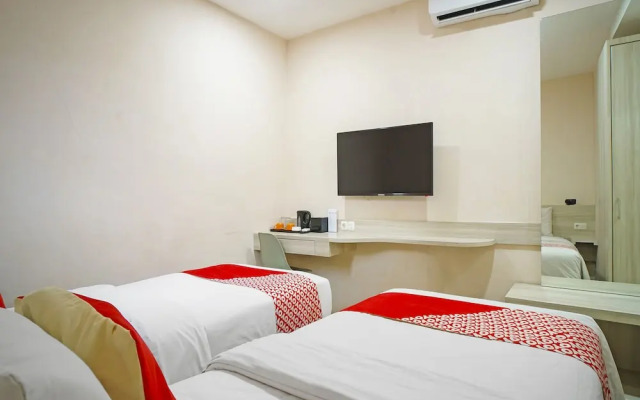 Collection O 91373 M Hotel