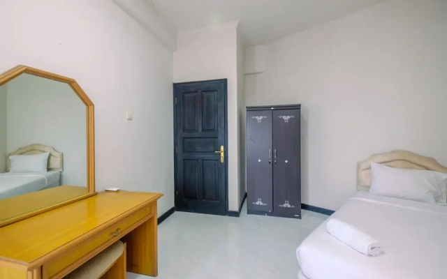 Homey and Spacious 3Br Kondominium Juanda Apartment