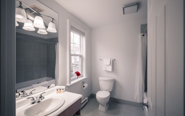 Hometel On Signal Hill