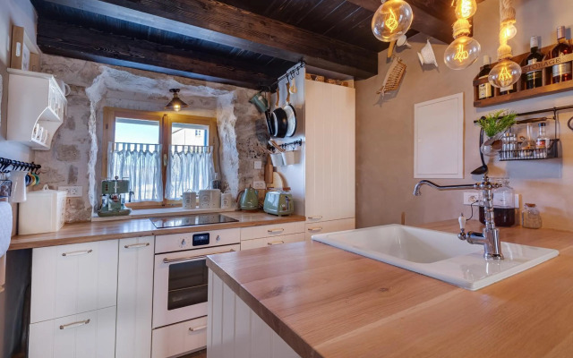 Luxury LeNi Guest House