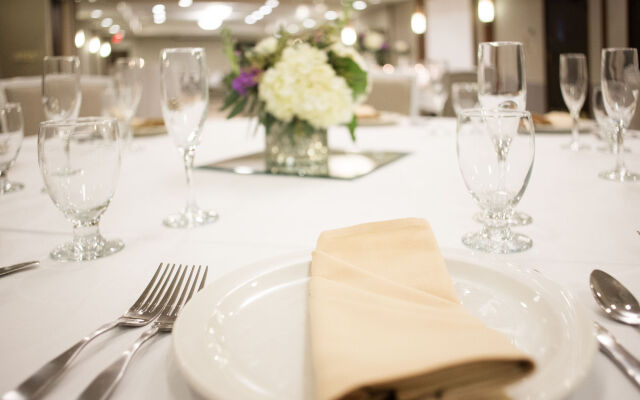 Radisson Hotel Grand Rapids Riverfront