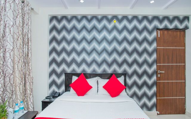 OYO 16455 Amazing Inn