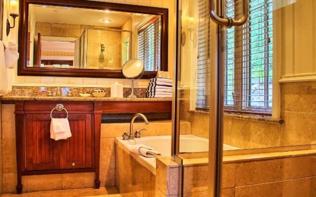 Poets Cove Resort & Spa