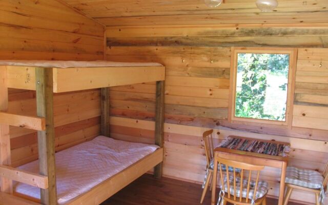 Fort Wells Gray Rustic Cabins Hostel