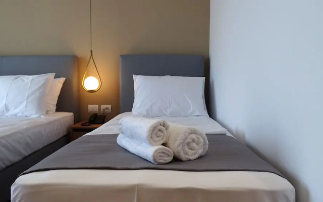 Valmar Hotel