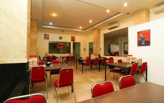 Avi Hotel Surabaya