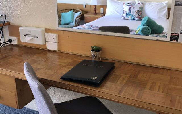 Tropical Gate Motor Inn