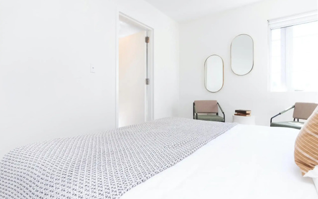 Luxuri Suites