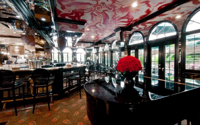 The Chesterfield Hotel Palm Beach