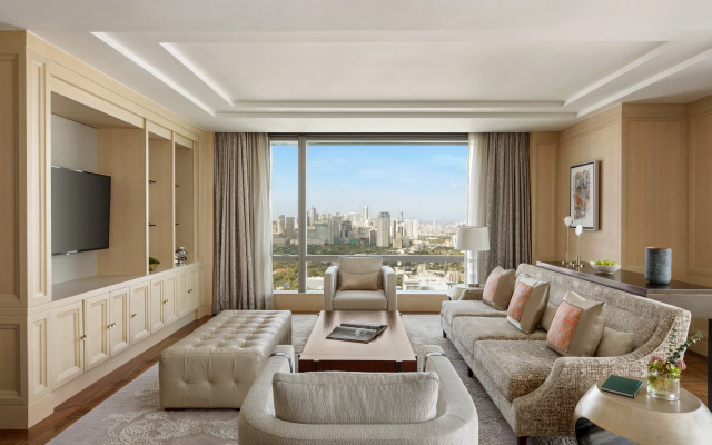 Shangri-La Residences at the Fort, Manila