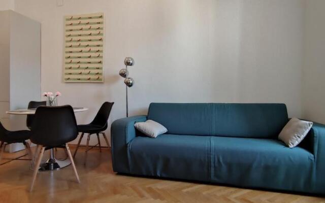 Apartment Milani with private garage