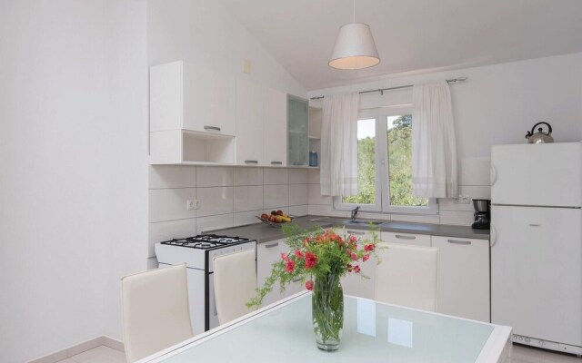 Awesome Home in Brna With 4 Bedrooms and Wifi