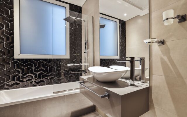 Luxury Apartments Business Bay Gym-Pool-Parking by Sojo Stay