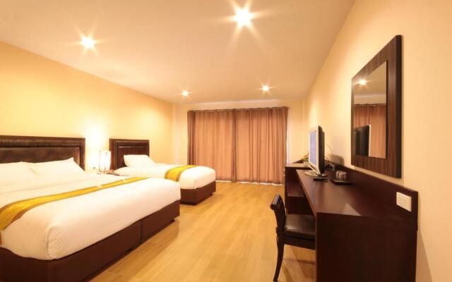 Paragon Suites Resort