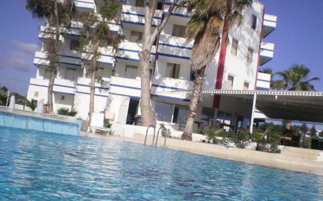 Skys Hotel