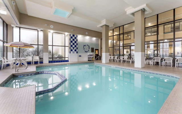 Comfort Inn & Suites
