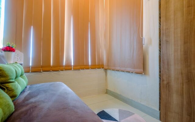 Comfy and Simply Studio Room at Grand Kamala Lagoon Apartment