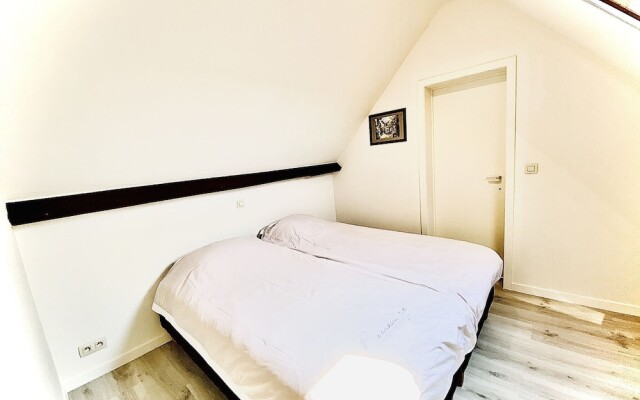 Spacious Holiday Home in Middelkerke near Belgian Coast