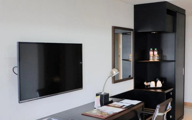 Sakura Park Hotel & Residence