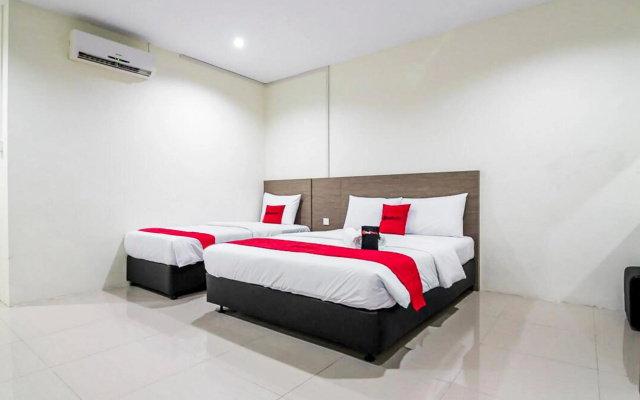 RedDoorz @ Baloi Batam – Guest Rooms – Batam