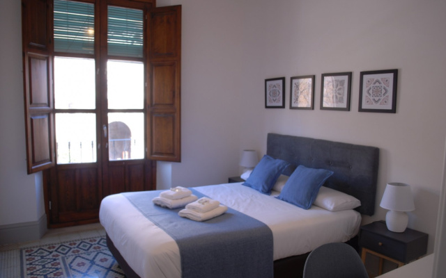 La Perla Granada Suites
