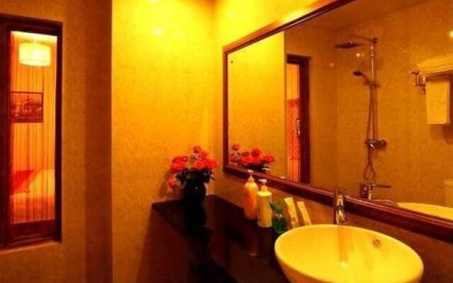 Lijiang Nalan Inn