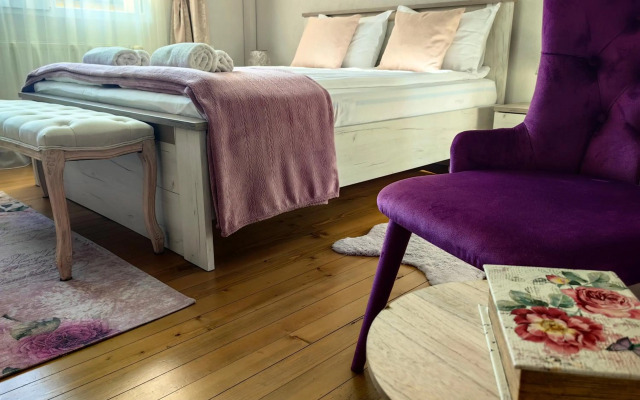 Infinity Boutique Apartments