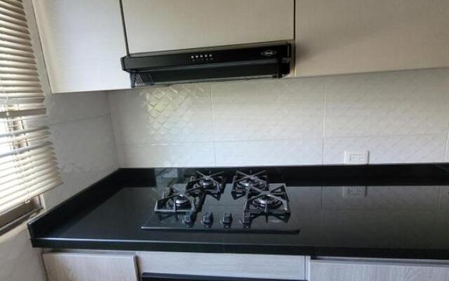 Apartamento duplex frente al mar con playa privada