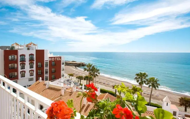 Perla Marina Hotel & Apartamentos