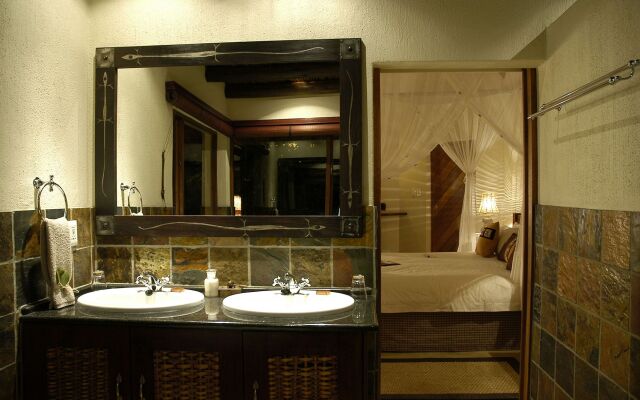 Thornybush Jackalberry Lodge