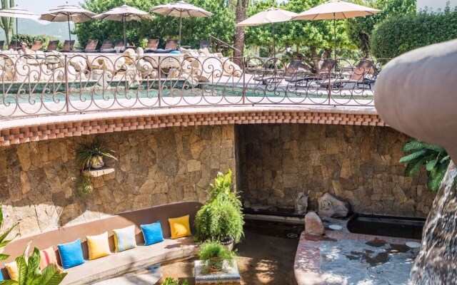 Relaxing Villa + Pool + Bar