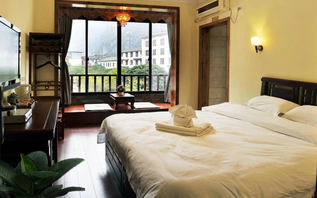 阳朔清莲江景客栈