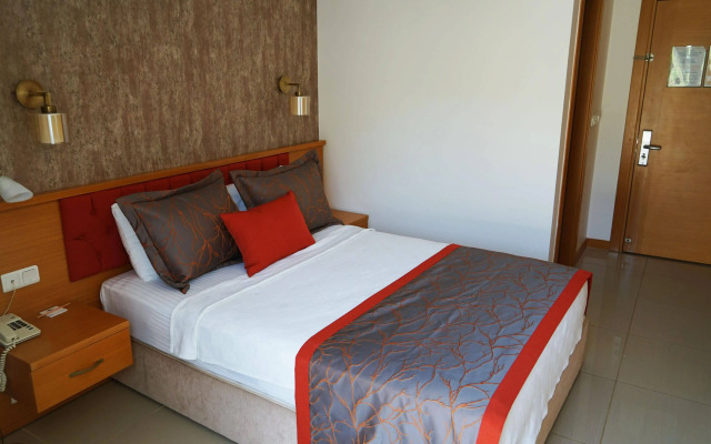 Green Forest Holiday Village
