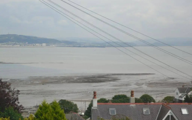 Tides Reach Guest House