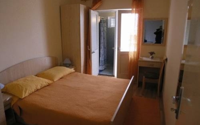 Pension Vice