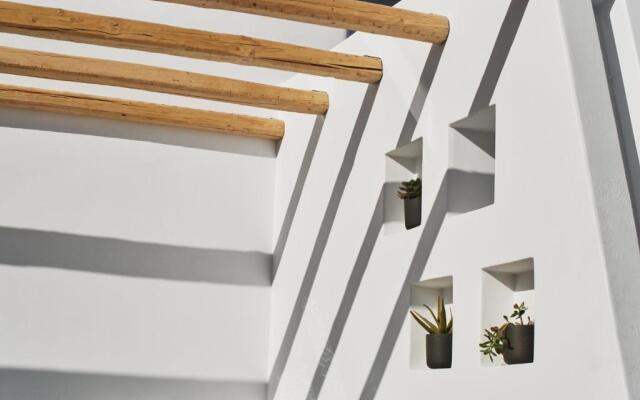 Alleys All-Suite Hotel & Spa