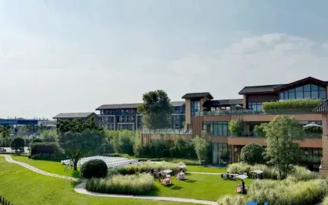 Spring Hill Resort Hotel