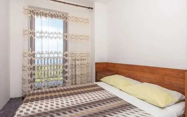 Elegant Brsec Apartments With Sea View