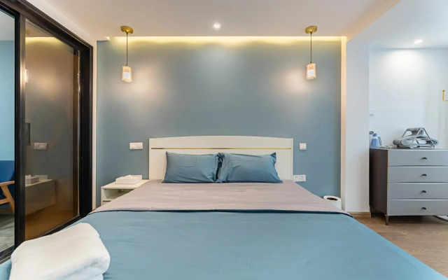 Locals Apartment Place 99