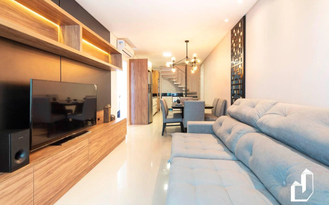 Apartamento Com Vista Para O Mar Com 02 Suítes