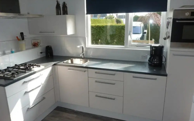 Sunlit Holiday Home by the Sea