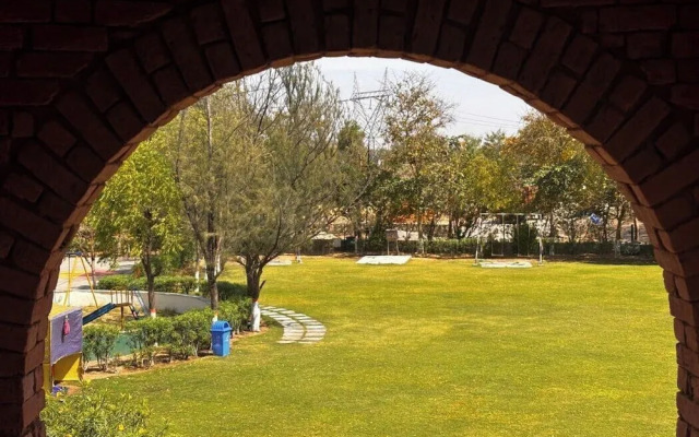 Swapanlok Farms And Resorts